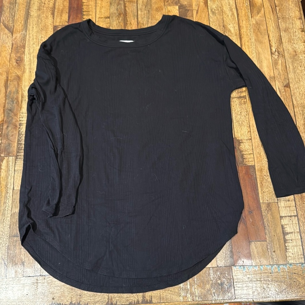 Lou & Grey comfy black shirt